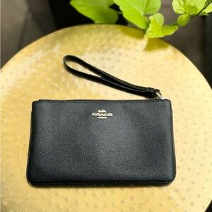 Classic Coach wristlet/case